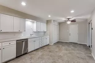 5116 Lovell Ave, Fort Worth, TX 76107 - Photo 5