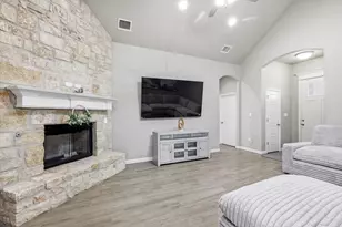 3312 Arrow Creek Dr, Granbury, TX 76049 - Photo 5