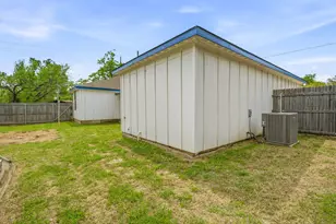 1037 W Frey St, Stephenville, TX 76401 - Photo 21