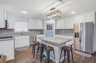 1037 W Frey St, Stephenville, TX 76401 - Photo 7