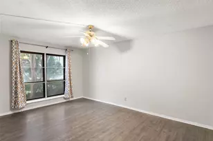 427 Arborview Dr, Garland, TX 75043 - Photo 3