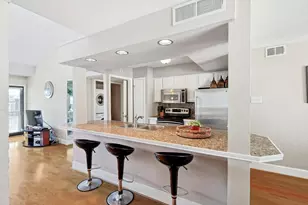 5916 Sandhurst Ln, Dallas, TX 75206 - Photo 3