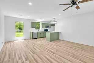 5620 Hiett Ct, Fort Worth, TX 76112 - Photo 5