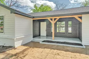 5620 Hiett Ct, Fort Worth, TX 76112 - Photo 3