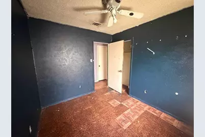 1814 SE 14th Street, Grand Prairie, TX 75051 - Photo 3