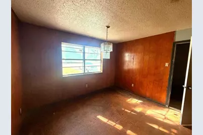 1814 SE 14th Street, Grand Prairie, TX 75051 - Photo 3