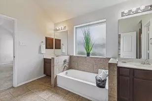 2242 Upcreek Ct, Dallas, TX 75253 - Photo 11