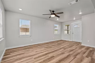 1058 E Reno Road, Reno, TX 76020 - Photo 7