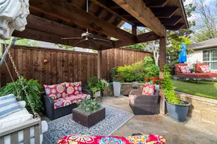 9709 Elmcrest Dr, Dallas, TX 75238 - Photo 9