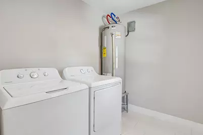 104 W 2nd Street, Waxahachie, TX 75165 - Photo 21