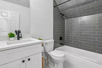 104 W 2nd Street, Waxahachie, TX 75165 - Photo 15