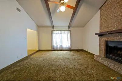 211 W Long Street, Elm Mott, TX 76640 - Photo 7