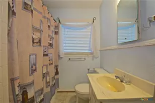 211 W Long St, Elm Mott, TX 76640 - Photo 15