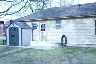 315 E 4th St, Muenster, TX 76252 - Photo 13