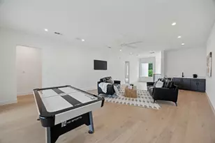 3815 Hawick Ln, Dallas, TX 75220 - Photo 25