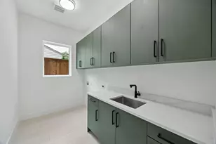 3815 Hawick Ln, Dallas, TX 75220 - Photo 5