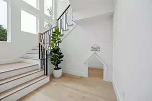 3815 Hawick Ln, Dallas, TX 75220 - Photo 3