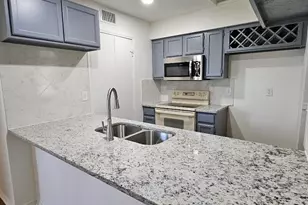 863 Valleybrooke Dr, Arlington, TX 76001 - Photo 5