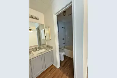 863 Valleybrooke Drive, Arlington, TX 76001 - Photo 3