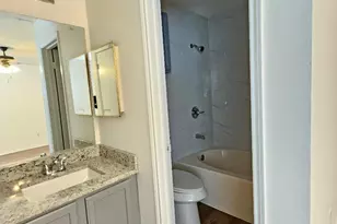 863 Valleybrooke Dr, Arlington, TX 76001 - Photo 3