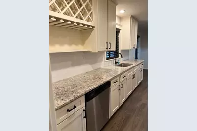 909 Sunnyvale Drive, Arlington, TX 76010 - Photo 5