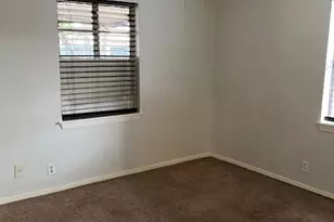 909 Sunnyvale Dr, Arlington, TX 76010 - Photo 7