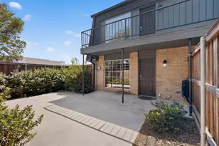 3675 Rickshaw Dr, Dallas, TX 75229 - Photo 31