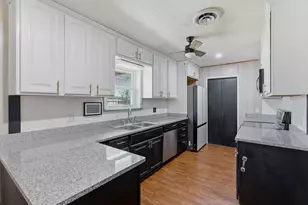 1312 Rock St, Bowie, TX 76230 - Photo 19