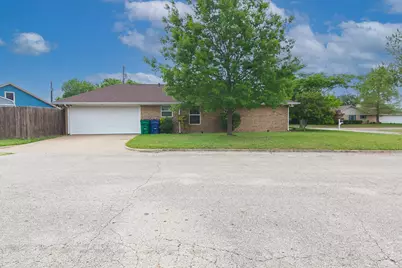 304 Johnston Boulevard, Waxahachie, TX 75165 - Photo 5