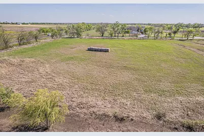 12588 Flow, Krum, TX 76249 - Photo 9