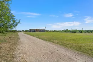 274 Sutherland Rd, Axtell, TX 76624 - Photo 5