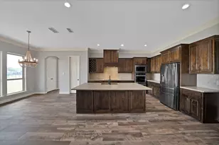 404 Spring Valley Rd, Weatherford, TX 76087 - Photo 11