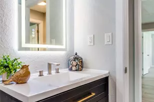 804 Lively St, Bowie, TX 76230 - Photo 21