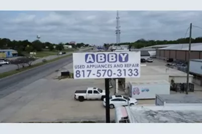 5700 Jacksboro Highway, Sansom Park, TX 76114 - Photo 9