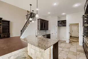 138 Fairweather Dr, Burleson, TX 76028 - Photo 9