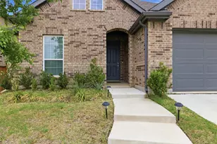7029 Buffalo Cross Trl, Fort Worth, TX 76120 - Photo 3