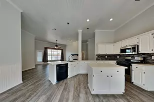 7513 Silverthorn Dr, Rowlett, TX 75089 - Photo 5