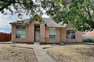 7513 Silverthorn Dr, Rowlett, TX 75089 - Photo 1