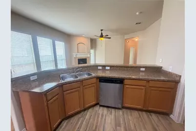 9909 Half Moon Drive, McKinney, TX 75072 - Photo 5