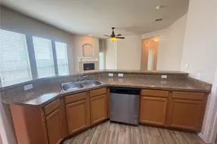 9909 Half Moon Dr, McKinney, TX 75072 - Photo 5