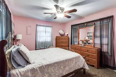 2210 24th Street, Fort Worth, TX 76164 - Photo 17