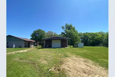 1410 E Royall Boulevard, Malakoff, TX 75148 - Photo 7