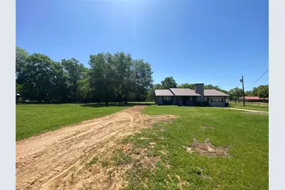 1410 E Royall Boulevard, Malakoff, TX 75148 - Photo 9