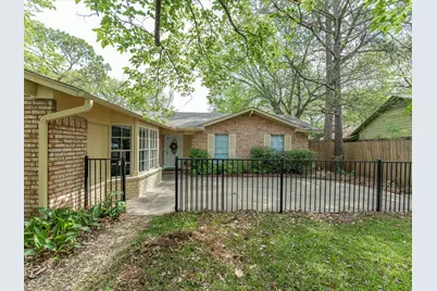 2732 Foxcroft Circle, Denton, TX 76209 - Photo 3