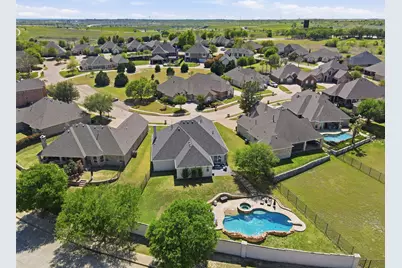 9012 Reata West Drive, Benbrook, TX 76126 - Photo 39