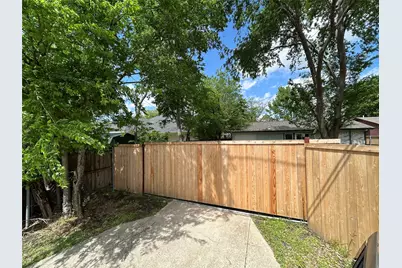 9620 Dale Glade Drive, Dallas, TX 75217 - Photo 5