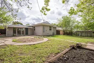 10115 Goodyear Dr, Dallas, TX 75229 - Photo 25