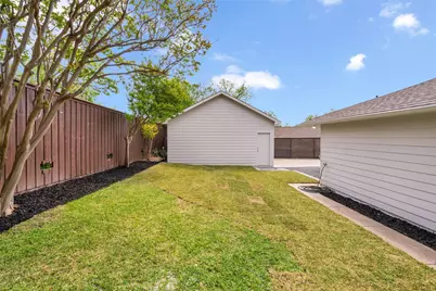 6645 Lange Circle, Dallas, TX 75214 - Photo 37