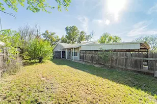 1304 Sycamore St, Breckenridge, TX 76424 - Photo 33