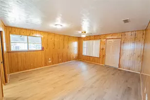 1304 Sycamore St, Breckenridge, TX 76424 - Photo 13